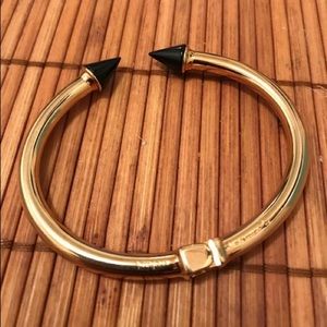 Gold and onyx bracelet